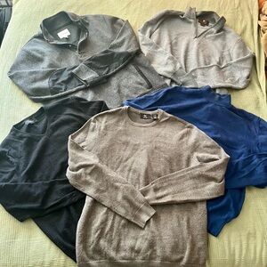 Set of 5 Men’s Sweaters, all sizes large